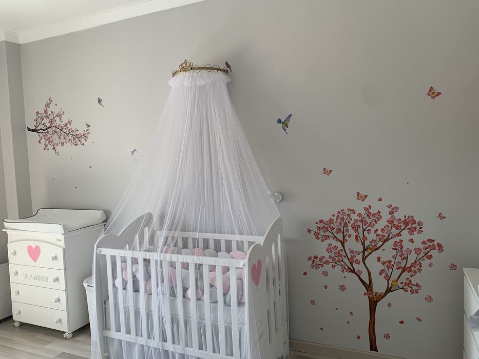 Dosel em coroa fixo na parede