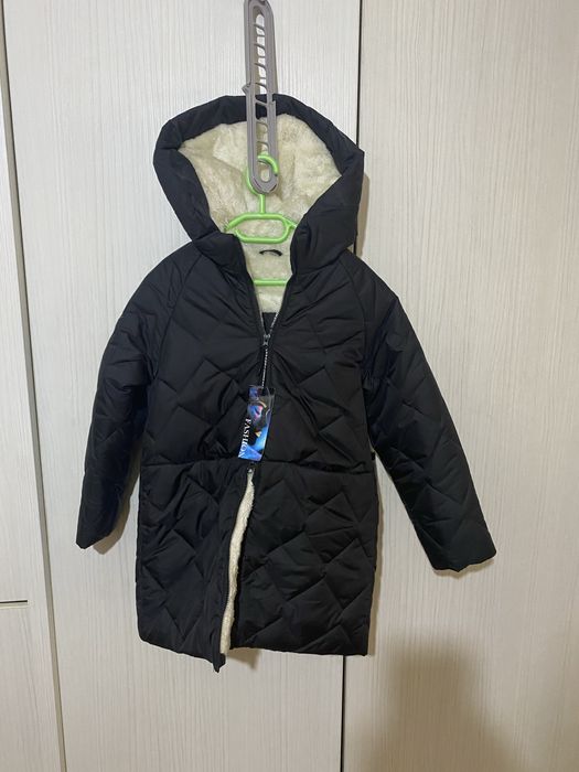 Зимове пальто для дівчинки