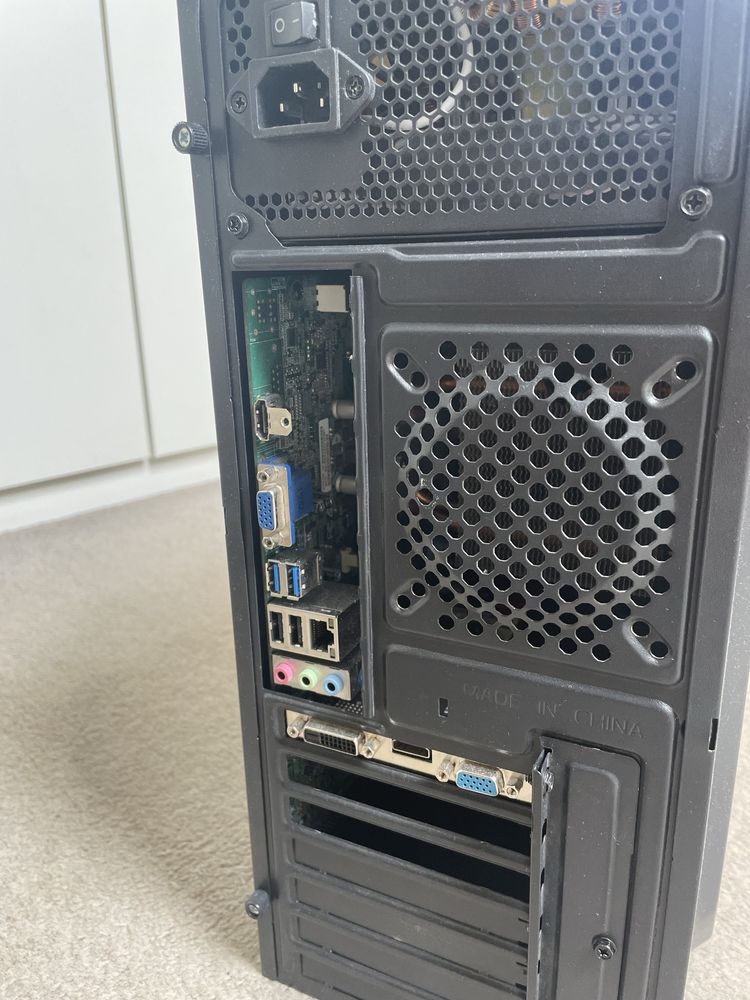 Komputer stacjonarny core i3-6100 8GB GT 710 2GB