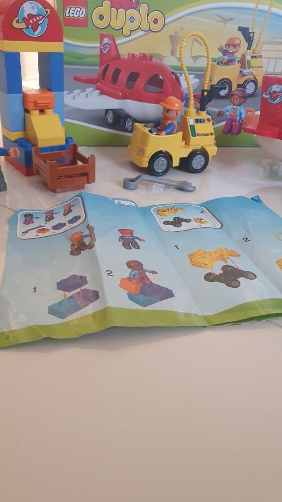 Lego duplo 10590 Lotnisko wraz z pudełkiem i instrukcją