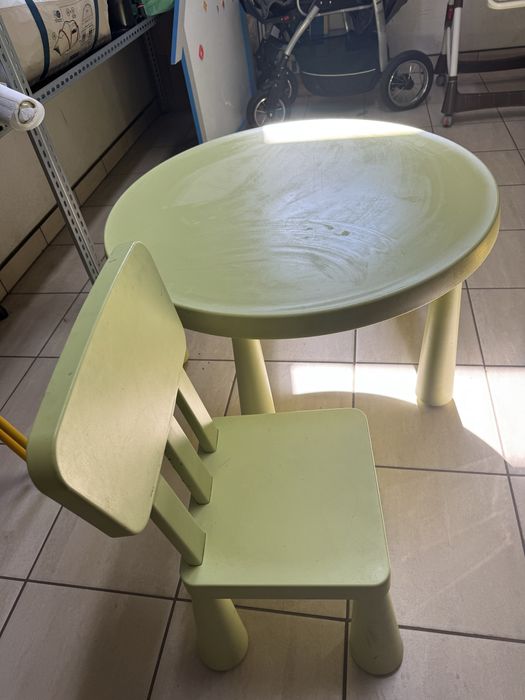 Stolik ikea mamut ogragly + krzeslo gratis