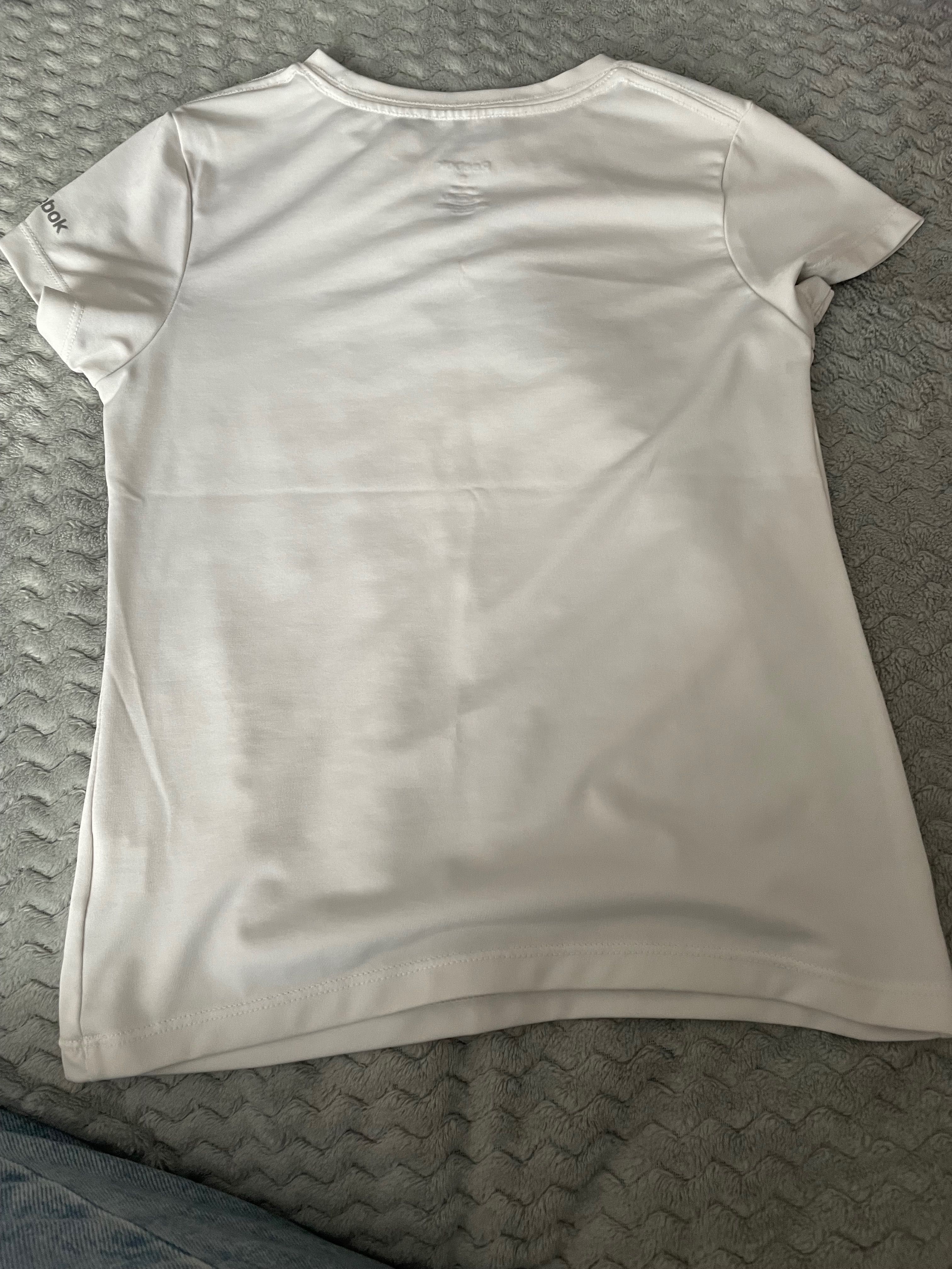 T-shirt marki Reebok rozmiar S