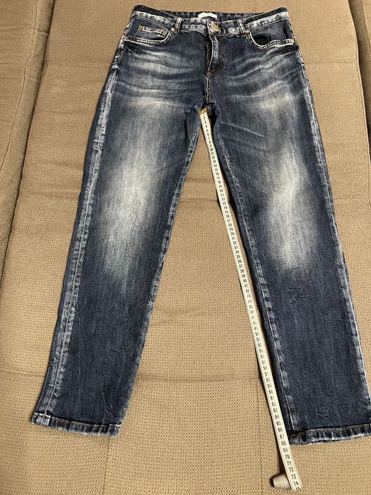 Джинсы женские Valentino