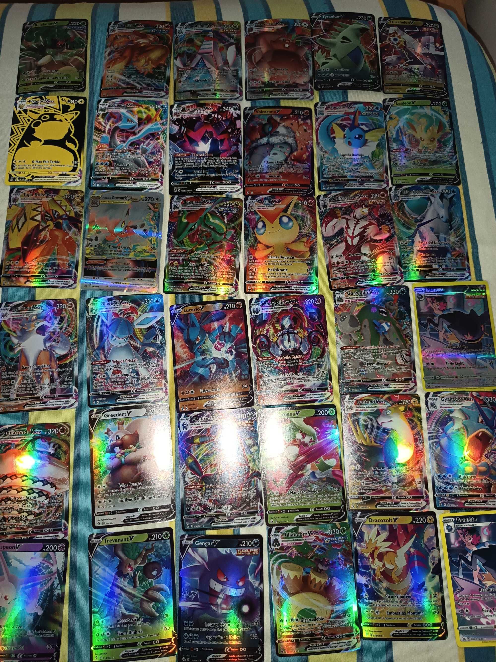 36 cartas VMax,V e algumas com ligeira full art