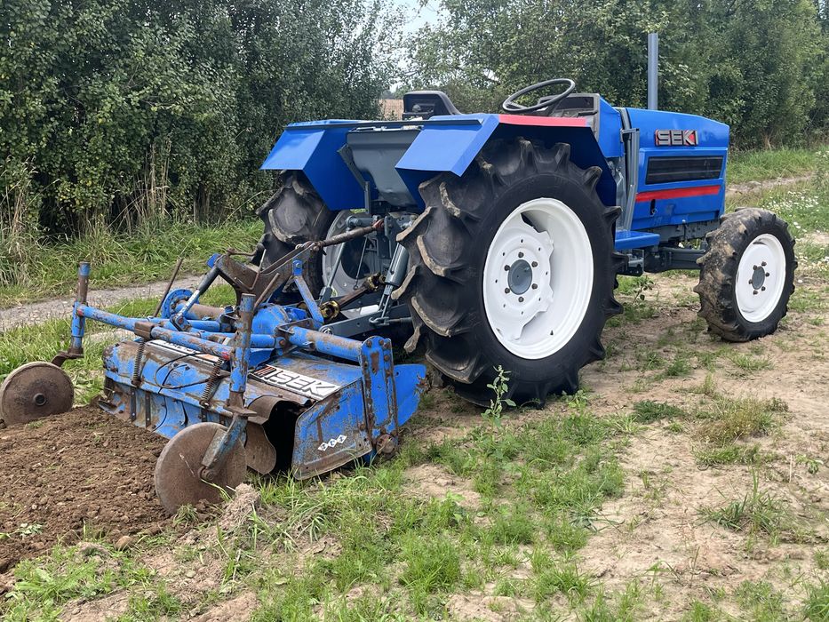 Iseki ciagnik traktor  337 33km 4x4 16 biegów glebogryzarka