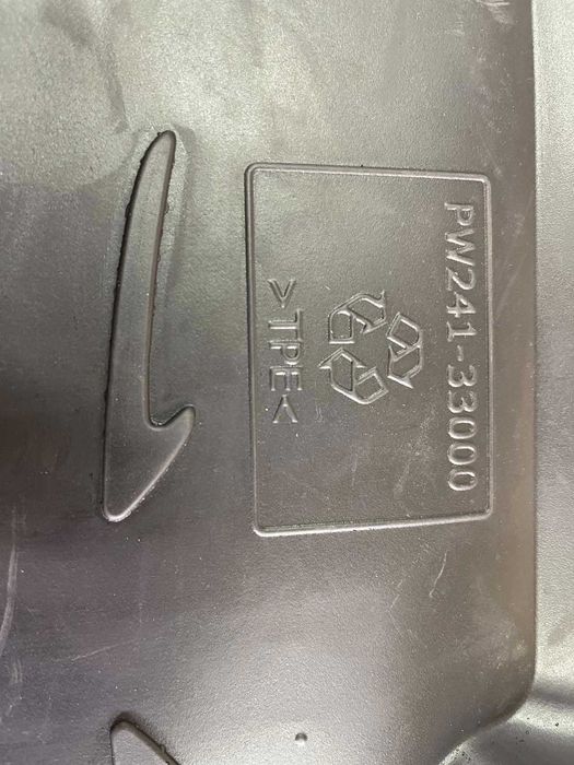 PW24133000 Коврик в багажник LEXUS