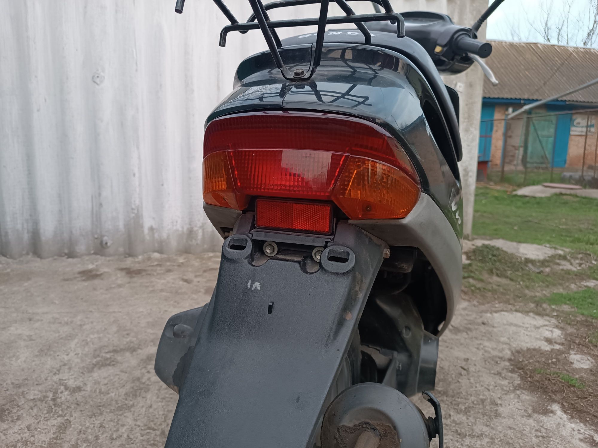 Продам мопед Honda dio 27