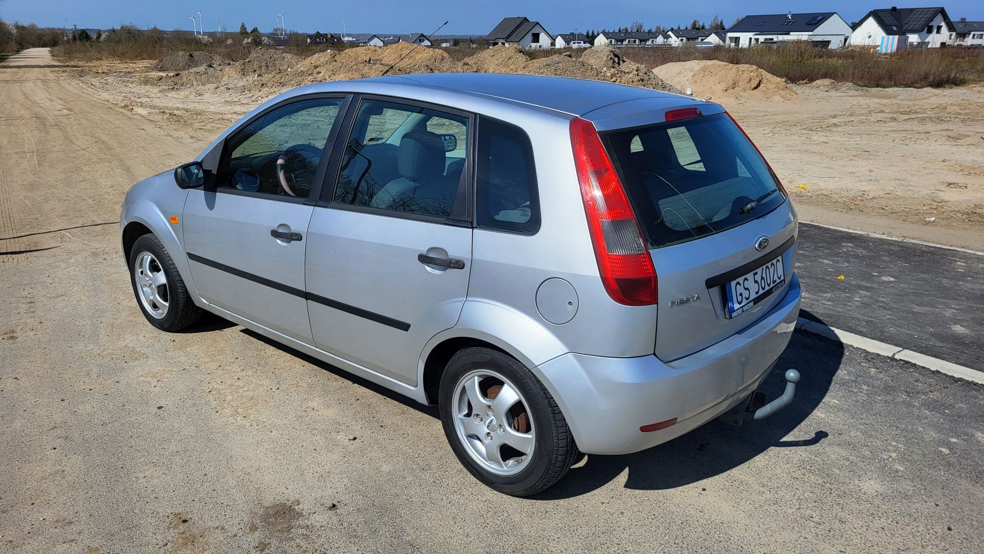 Ford fiesta zadbany 2 komplety kół klima