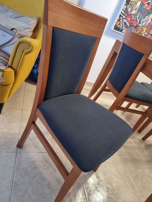 Mesa de Sala de Sala de Jantar com quatro cadeiras