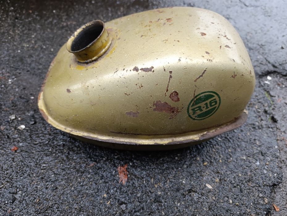 Продам багажник, маятник , бугель,бак на радянські мопеди