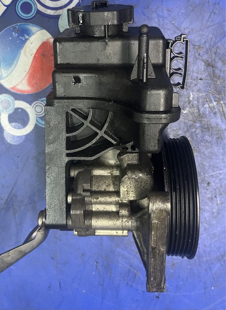 Bomba de direcao mercedes w204