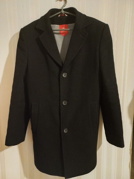 Пальто майже нове