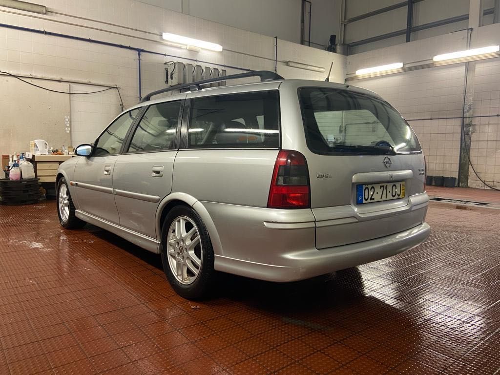 Vectra  com ar condicionado