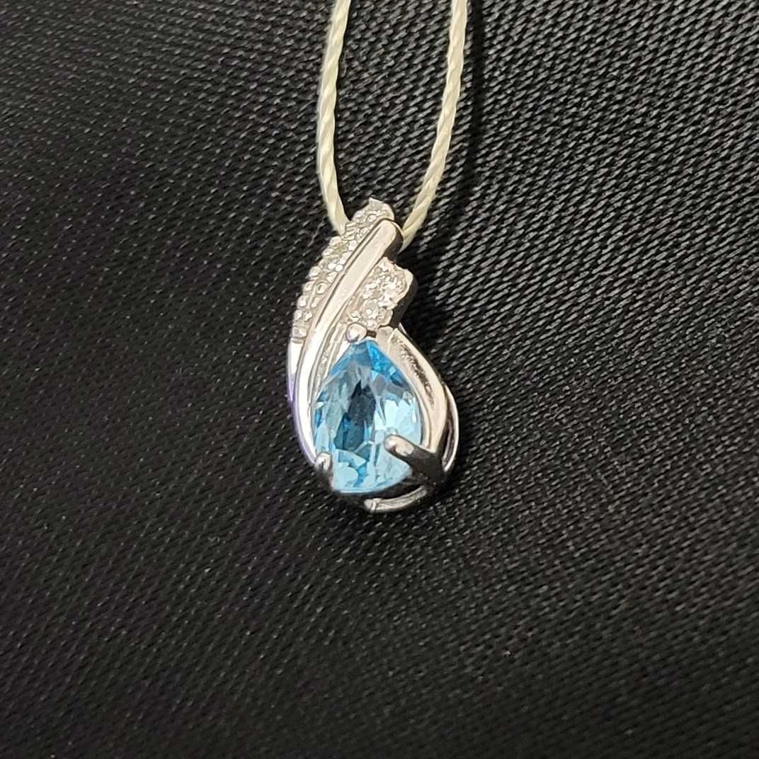 złota zawieszka z diamentami pr 375