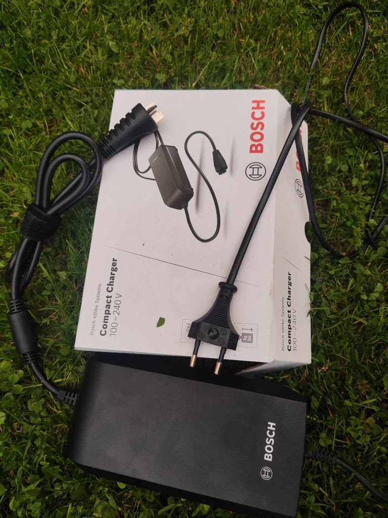 Ładowarka Bosch 4A