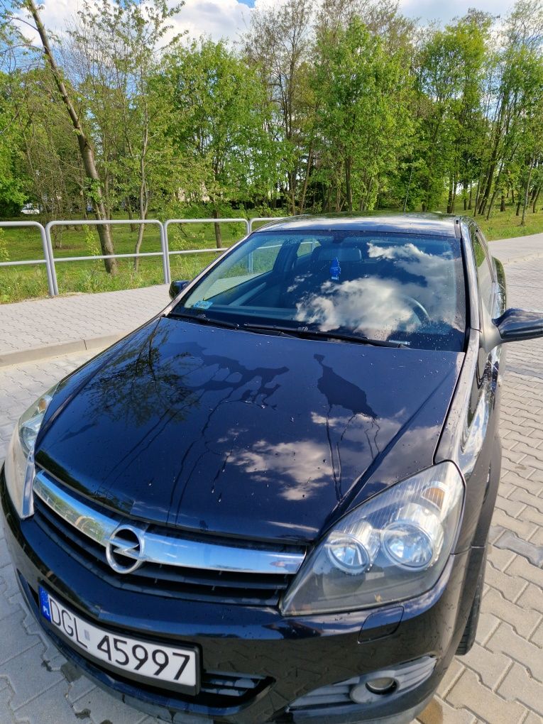 Opel Astra GTC *** 1.6 benzyna *** nowa cena