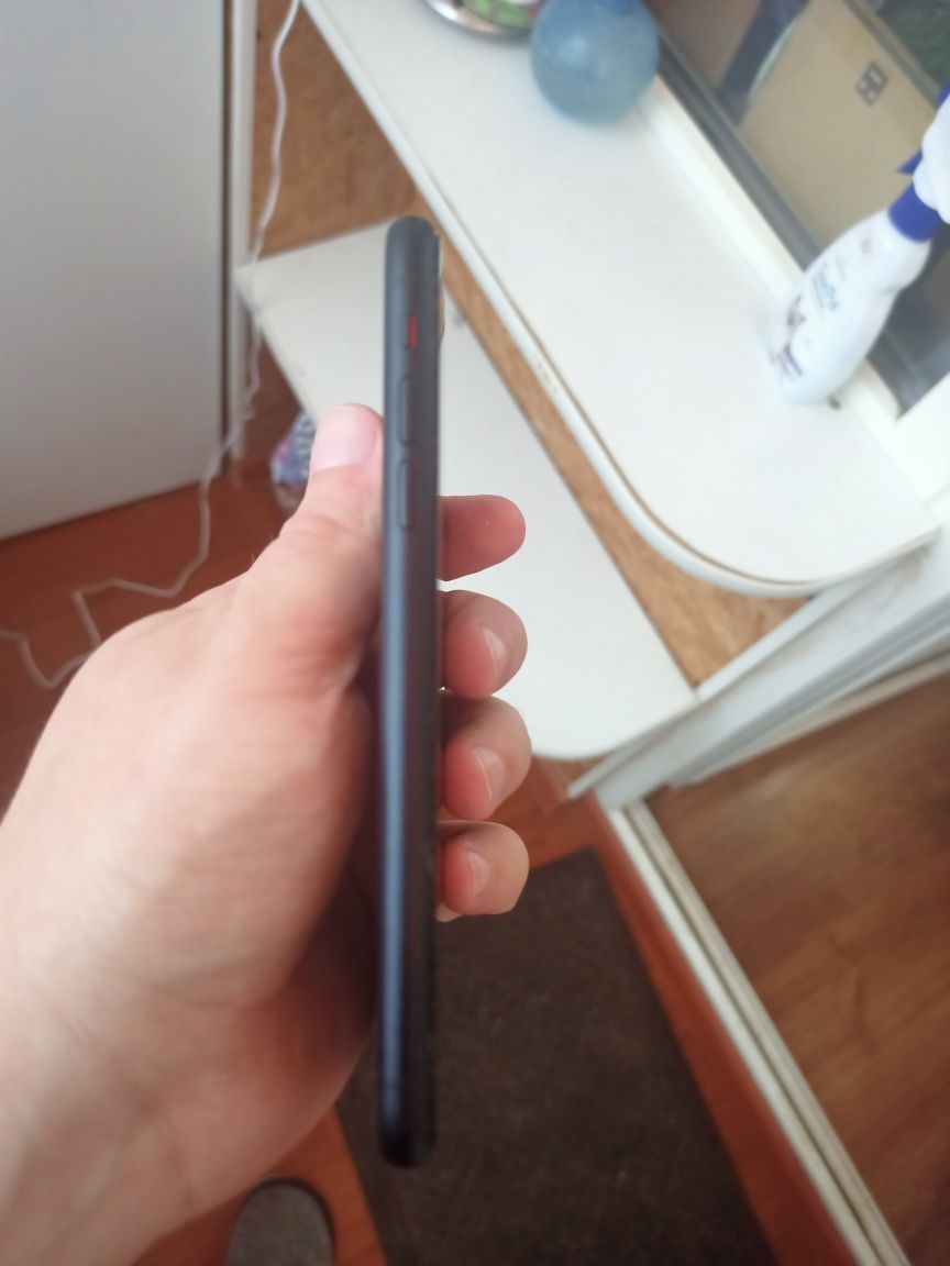 Продам Iphone xr 64 Gb + apple watch