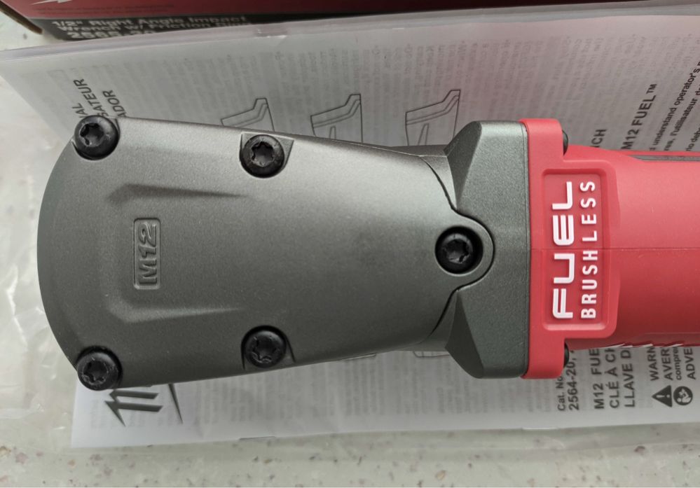Угловой гайковерт Milwaukee 2565-20 M12 Fuel. Квадрат 1/2. USA