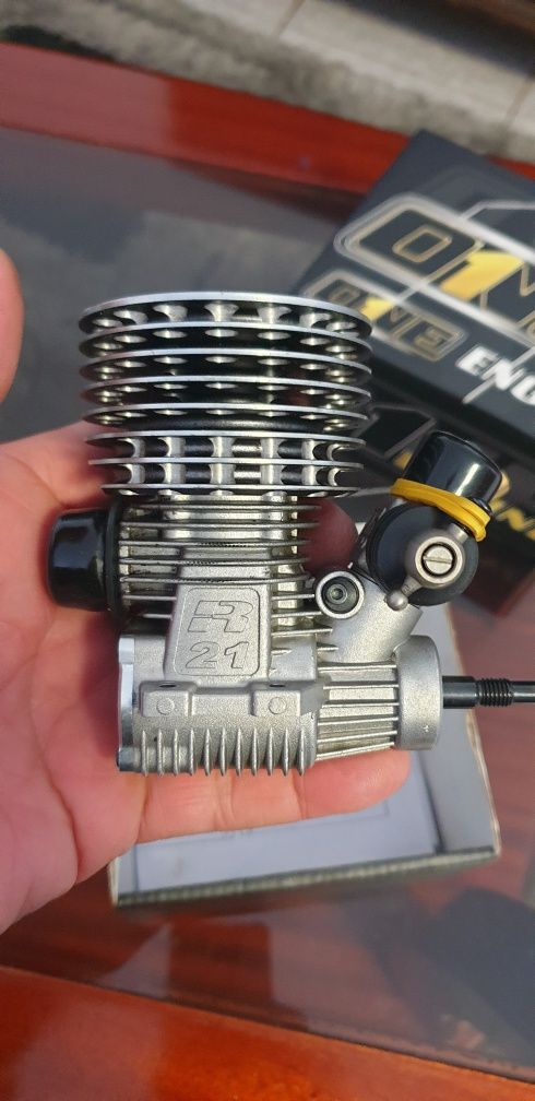 Motor ONE GT  IMPECÁVEL apenas 6litros gastos.