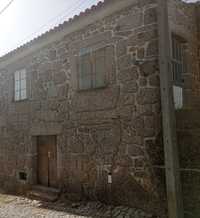 Stone house (casa de pedra)