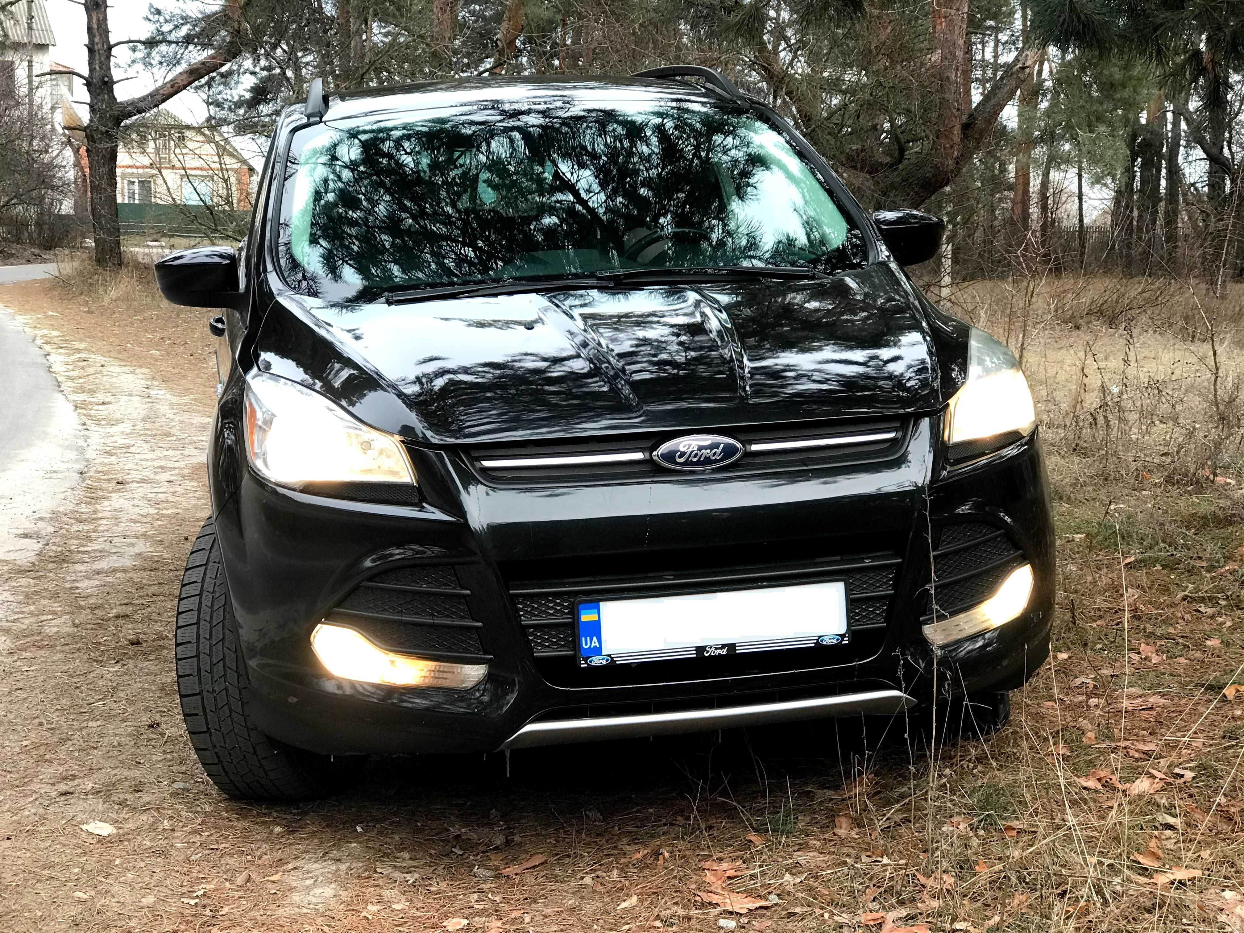 Продам Ford Escape