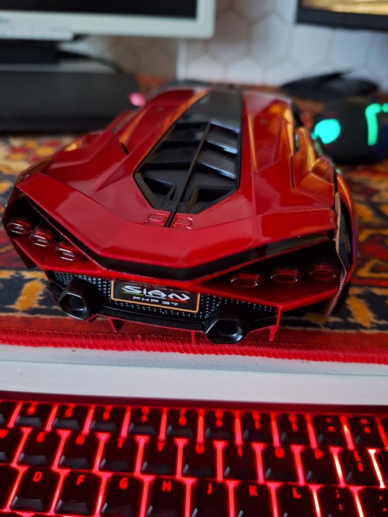 Bburago  1:18 Plus Lamborghini SIAN FKP 37