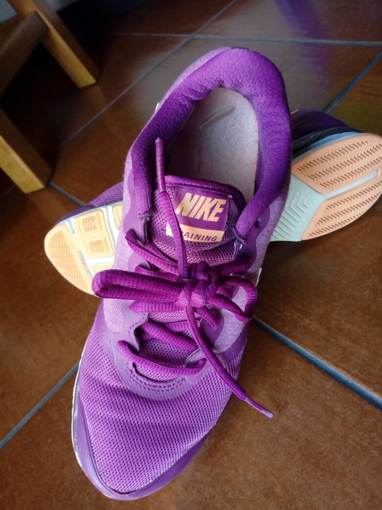 Sapatilhas Nike de senhora n. 37,5