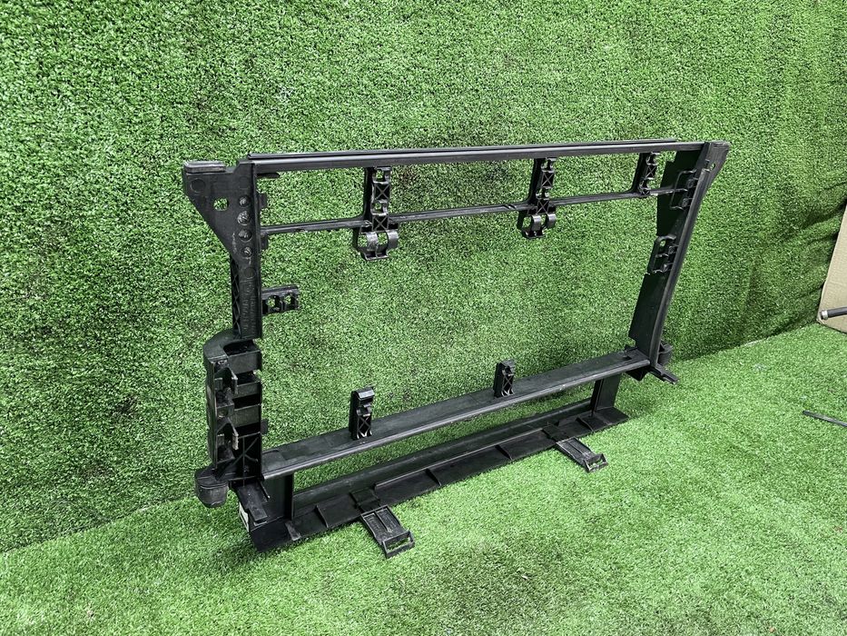 Касета радіаторів BMW е39 е38 2.5 3.0 м57 кріплення радіатора бмв