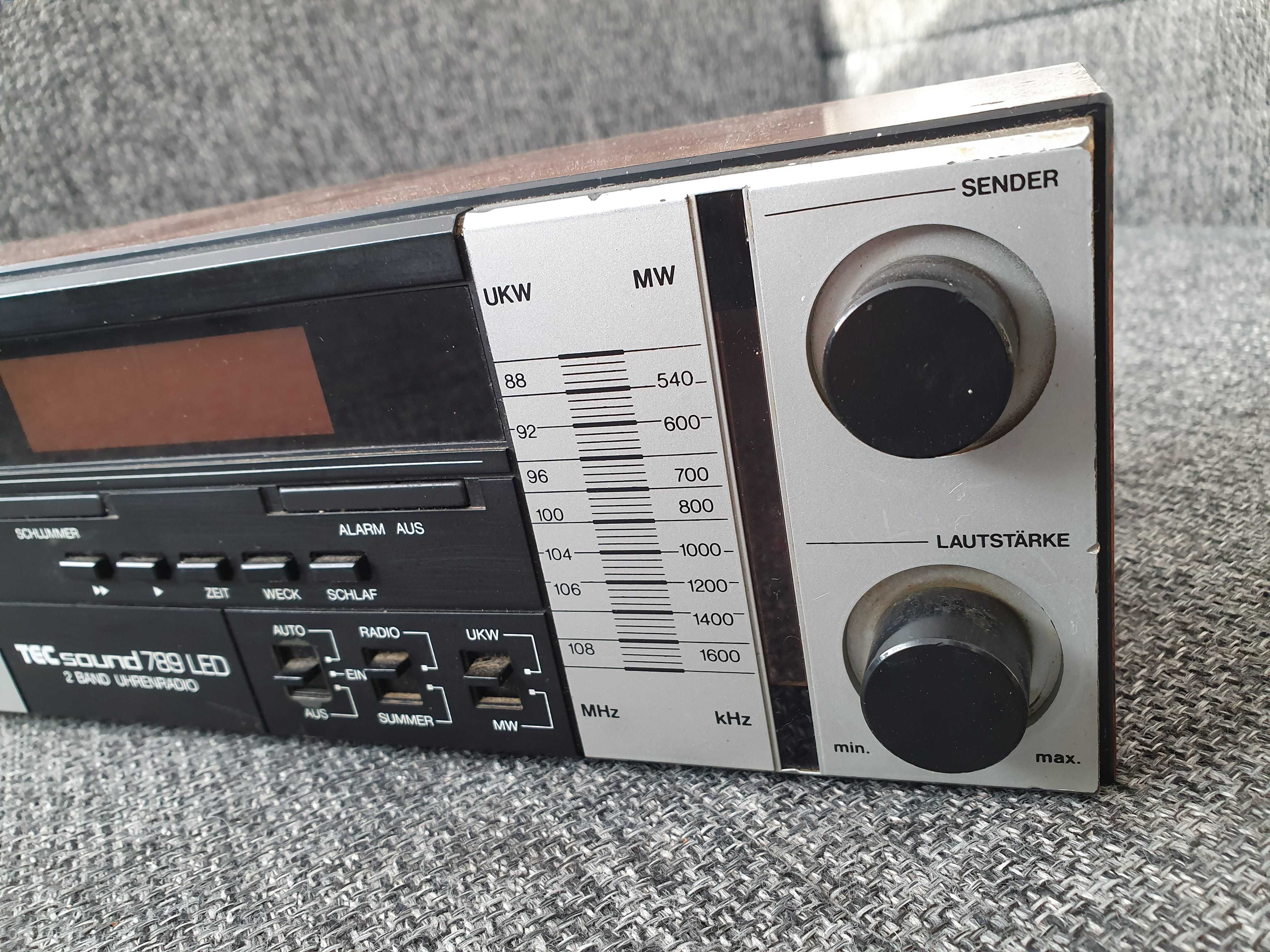 Stary zabytkowy radiobudzik TEC 789 led 1985r