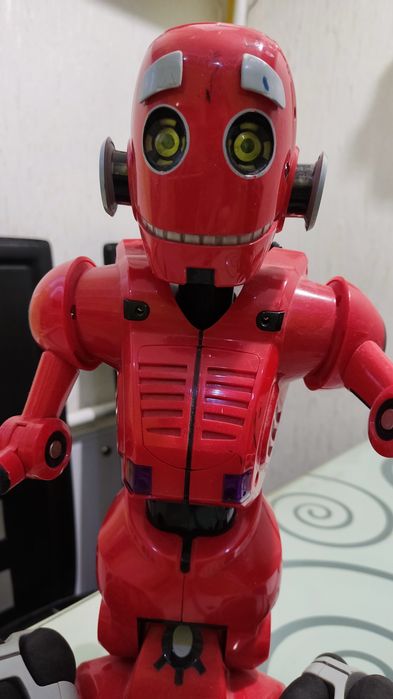 Радиоуправляемые игрушка WowWee TriBot