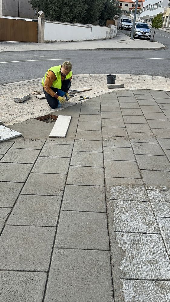 Calçada em paralelos com ou sem junta de cimento, Calçada portuguesa…