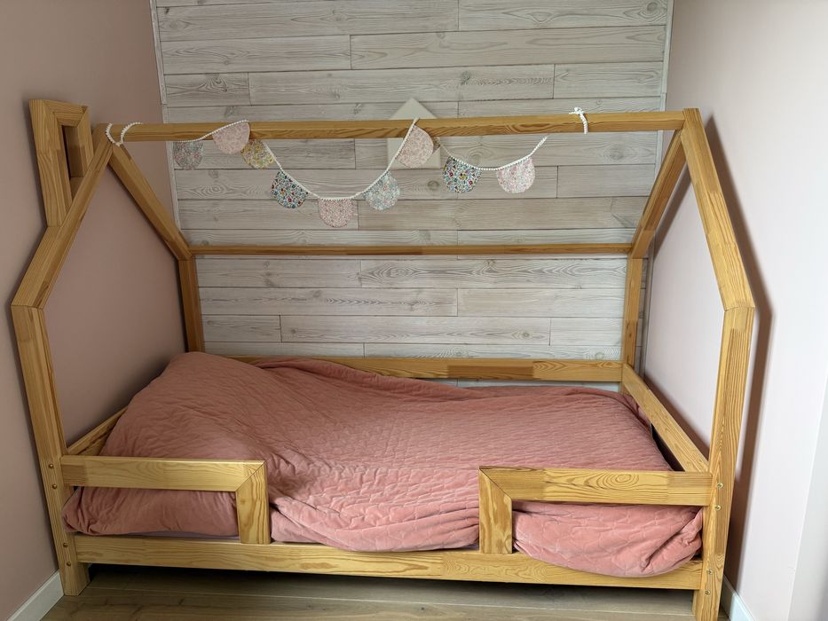 Łóżko domek dl 180 cm szer 90 cm