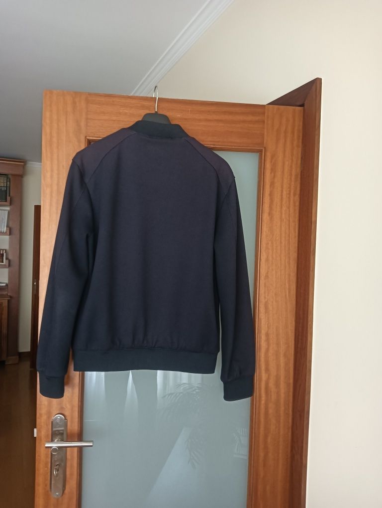Blusão homem homem de verão