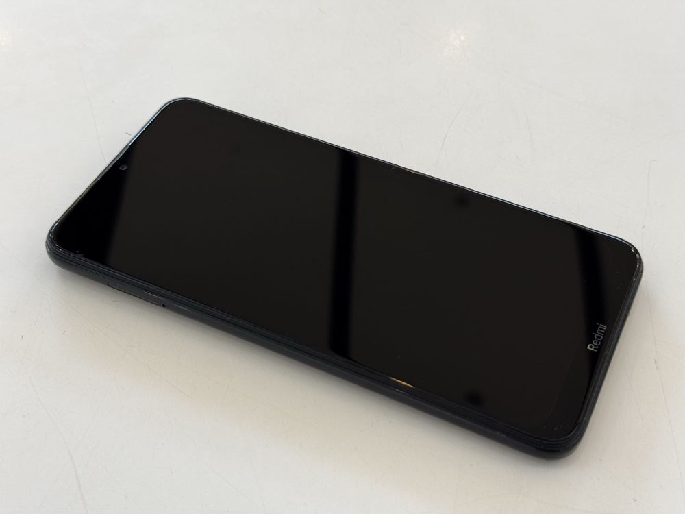 Xiaomi Redmi 8 4/64GB Czarny - używany