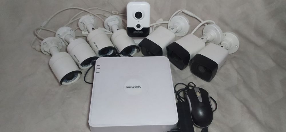 Видеорегистратор Hikvizion DS-7108Ni-SN+жесткий диск 2ТРБ