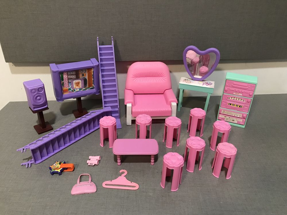 Детская игрушечная мебель