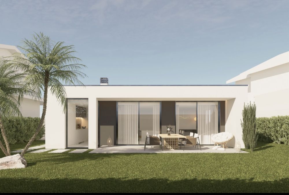 Moradia T3 de 4 Frentes em Lourosa