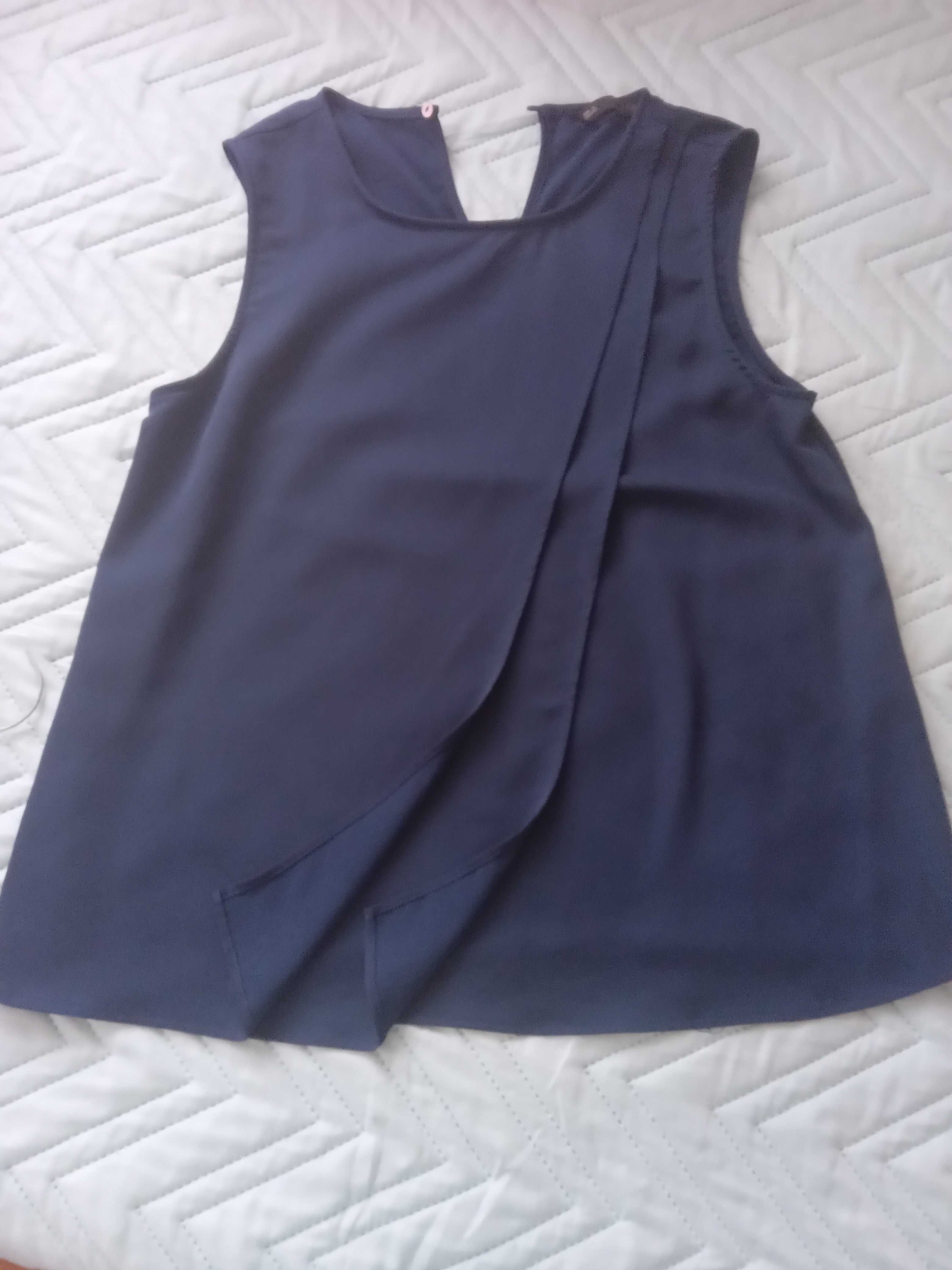 Blusa azul escura como nova