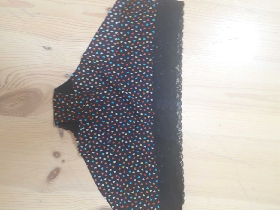 Majtki w serduszka 44-46