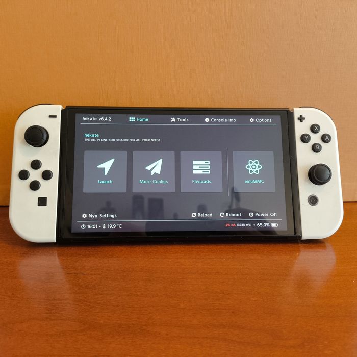 Nintendo Switch OLED [desbloqueada]