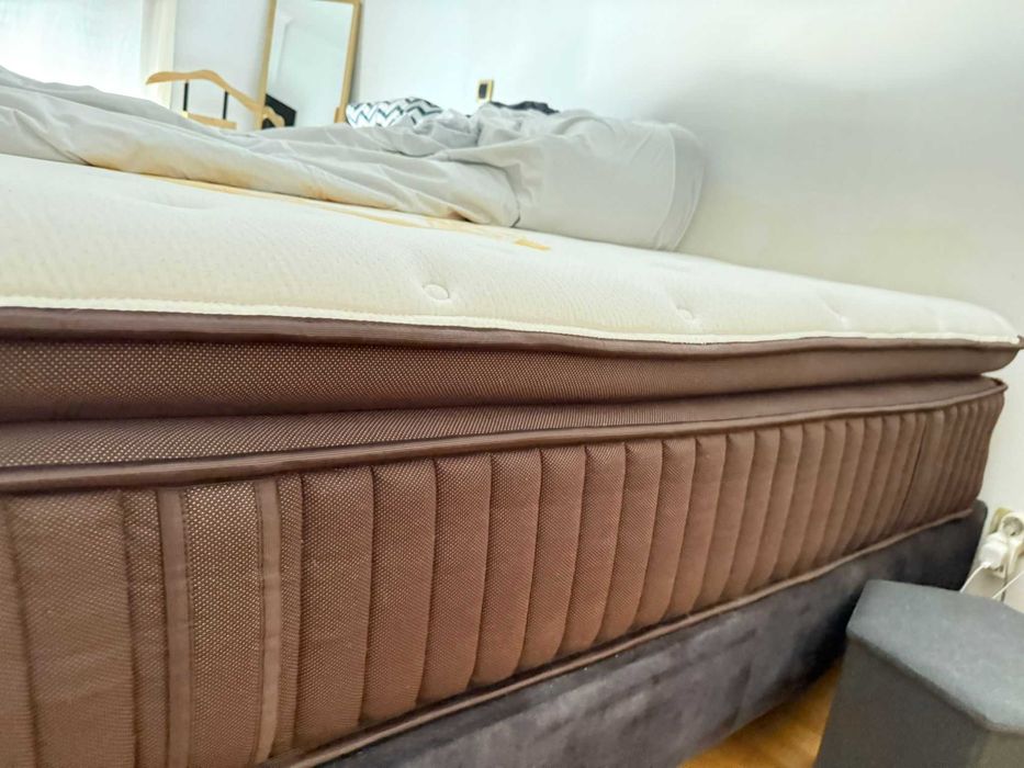 Colchão King Size Royal 1,80m x 2,00m - Apenas 1 ano de uso!