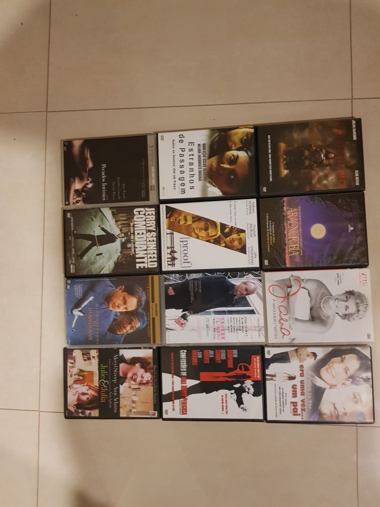 30 Dvds como novos e com etiquetas