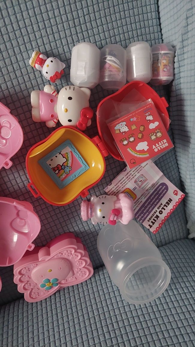 Merch Sanrio Hello Kitty figurki