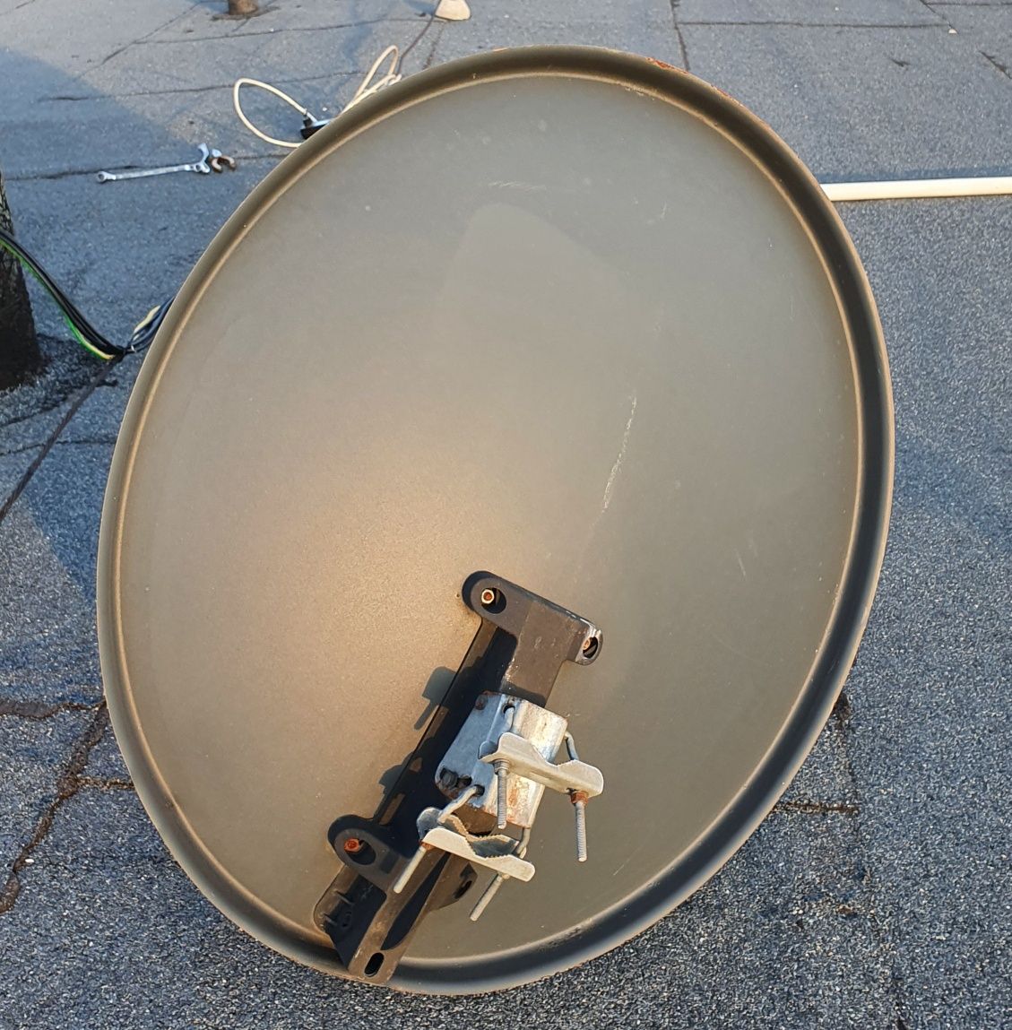 Antena sat 67cm Polsat z konwerterem satelitarna tv-sat