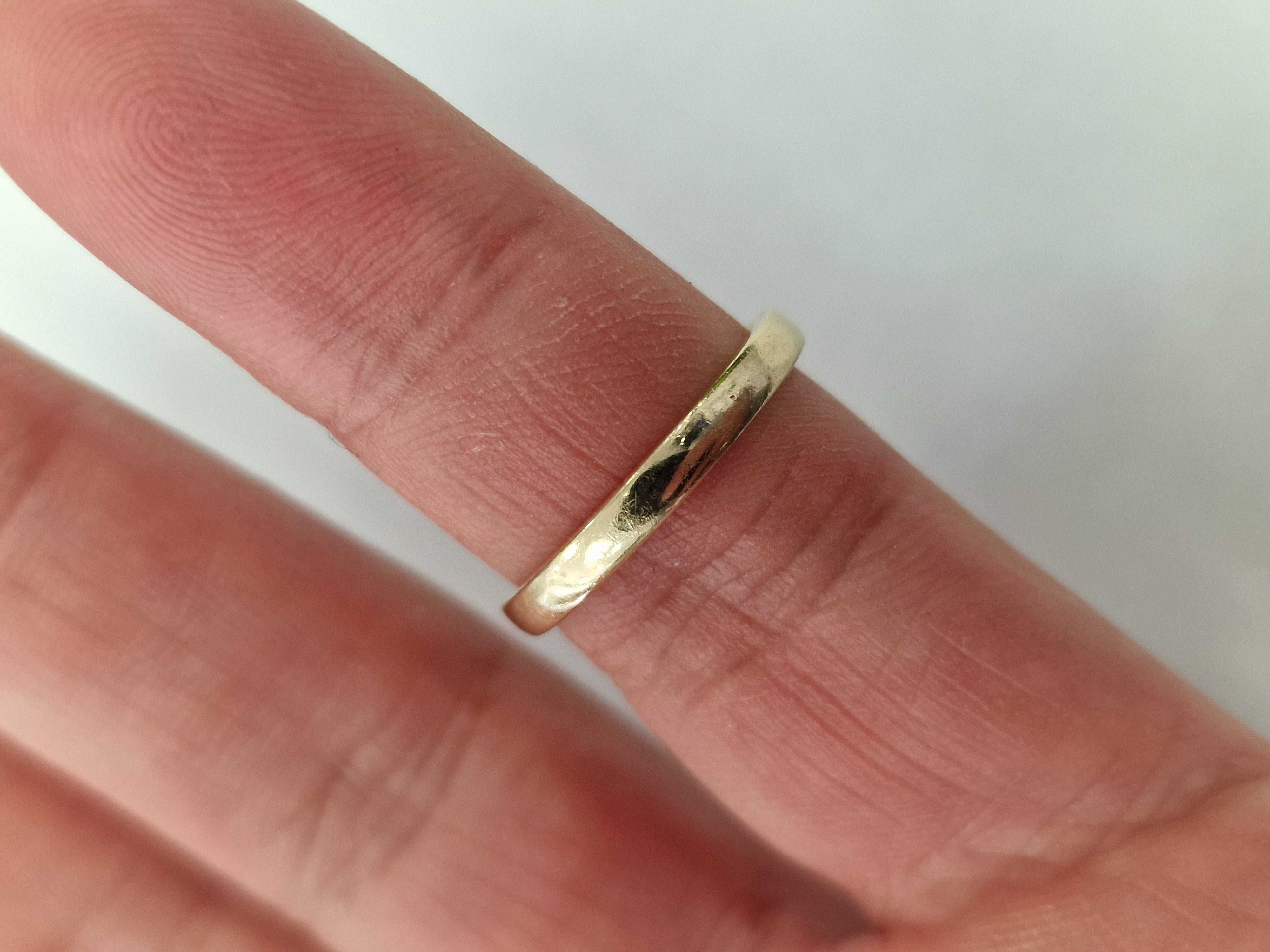 APART! Złoty pierścionek/ 585/ 2.37 gram/ R10/ DIA 0.23 CT/ certyfikat