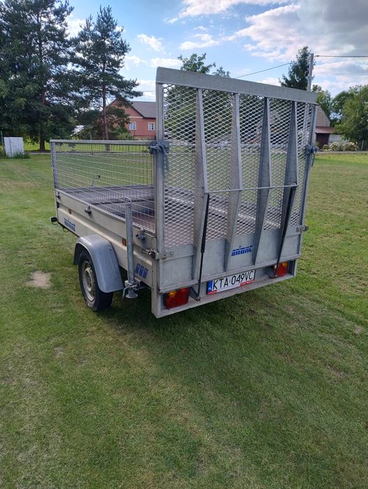 Przyczepa samochodowa VARIANT DCM 1000kg z najazdem