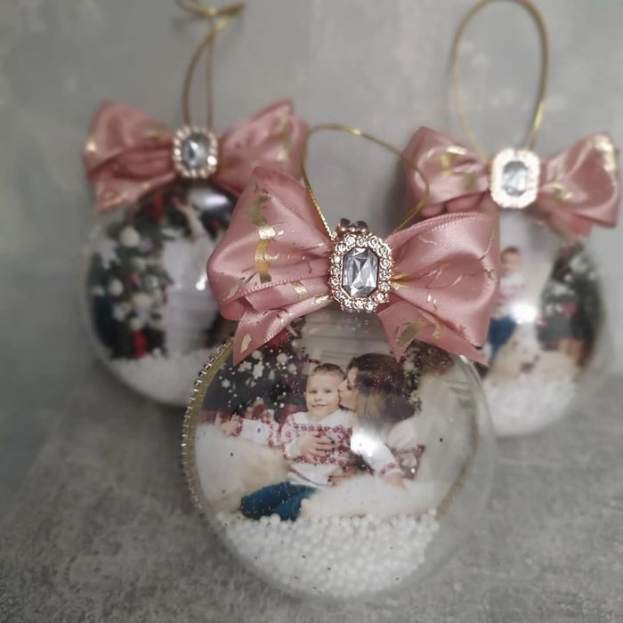 Новорічні іграшки