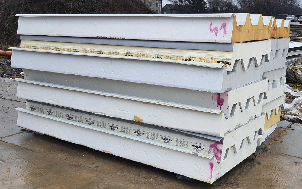 duże ilości płyt warstwowych polecam !