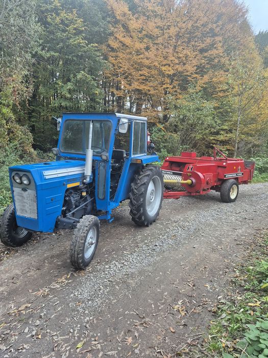 Трактор FORD3000