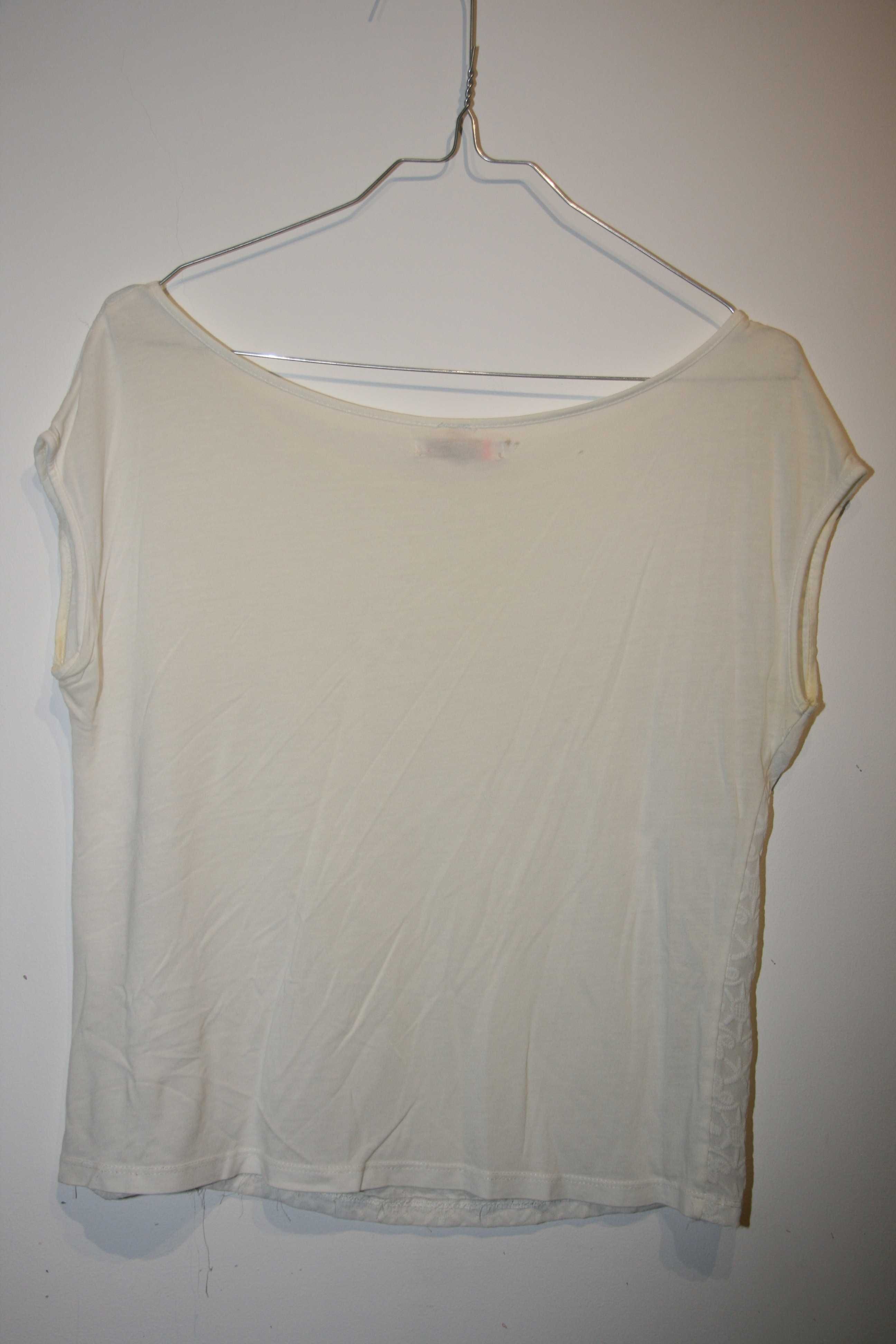 Blusa Branca Bershka